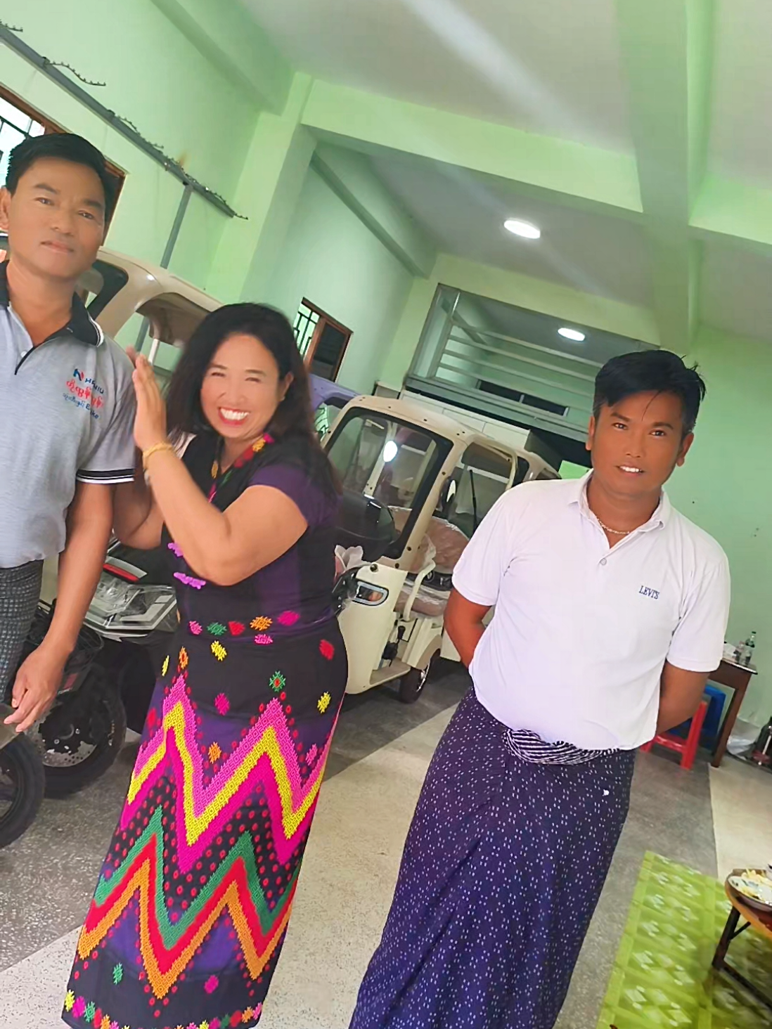 @ဇင်လေးဝေ
