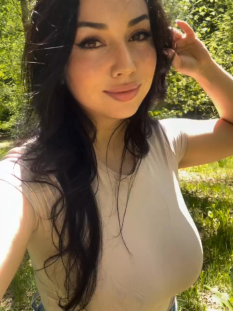 @Eva Blossom