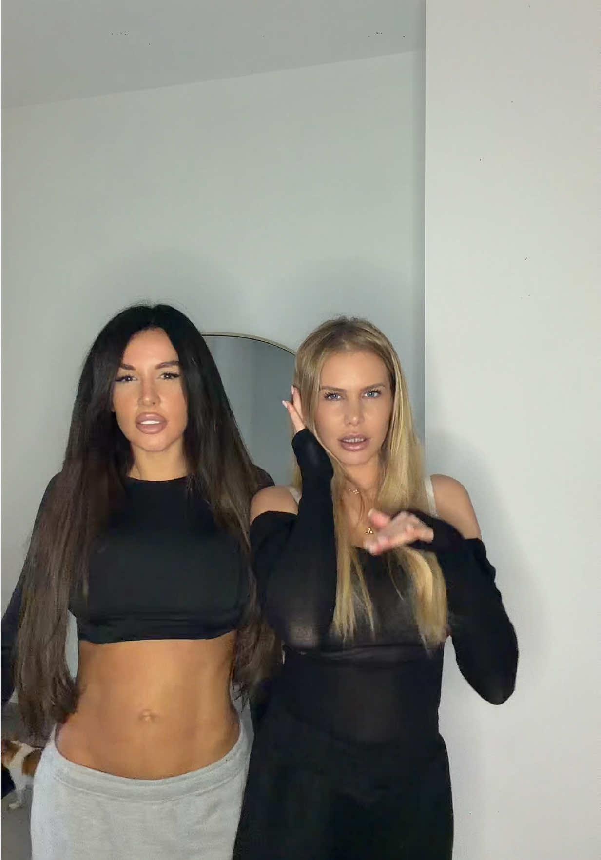 @ADIXIA