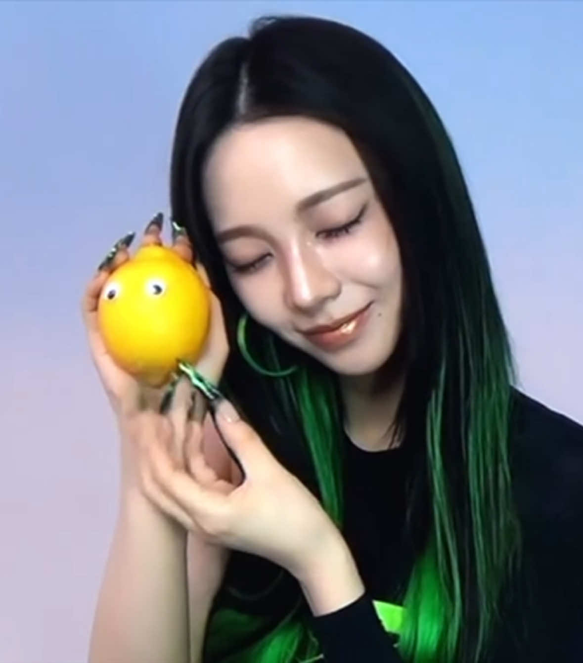 @☺︎