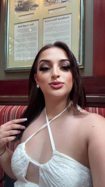 @kareenaxox_