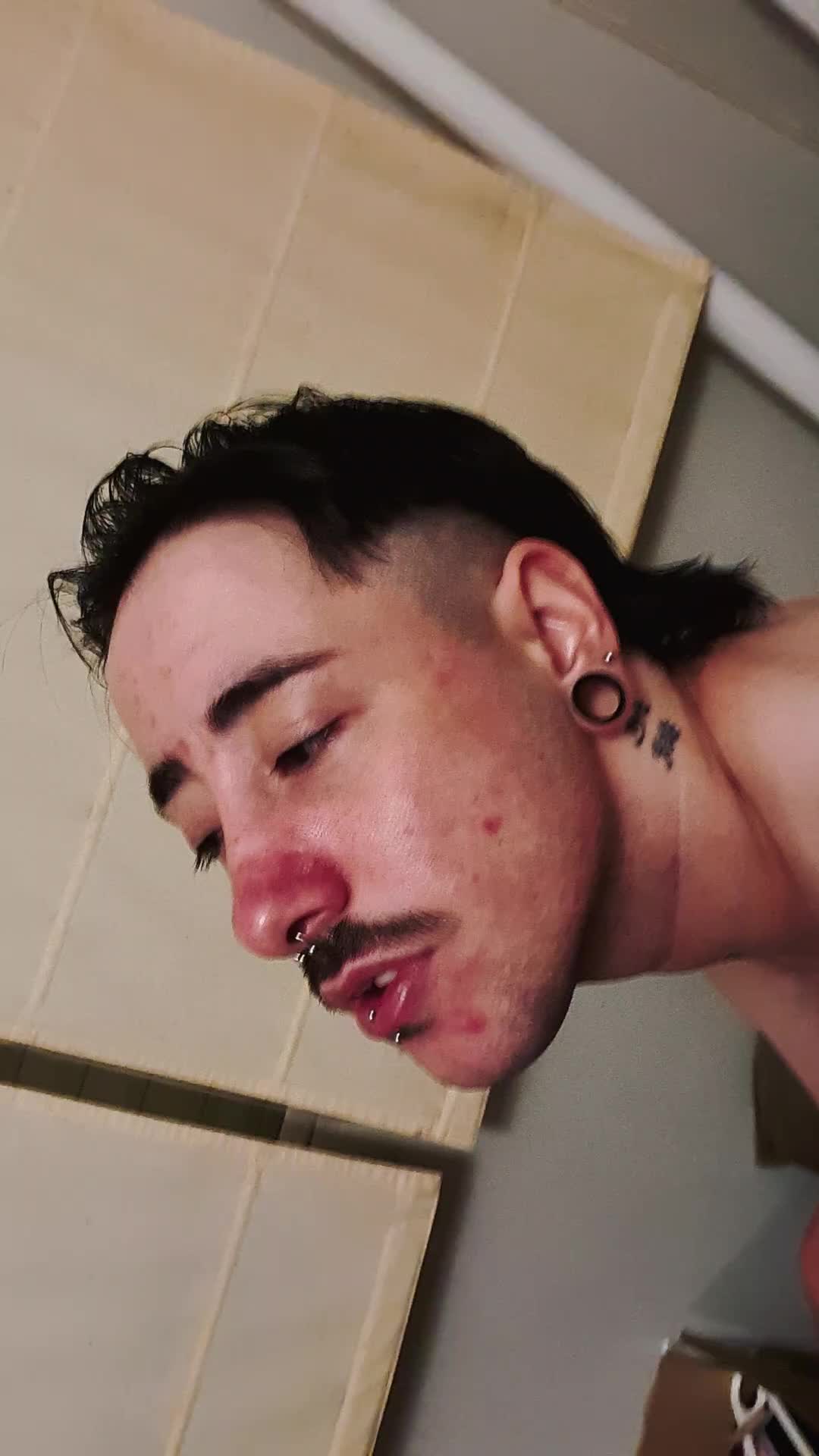 @𝐍𝐨𝐚𝐡
