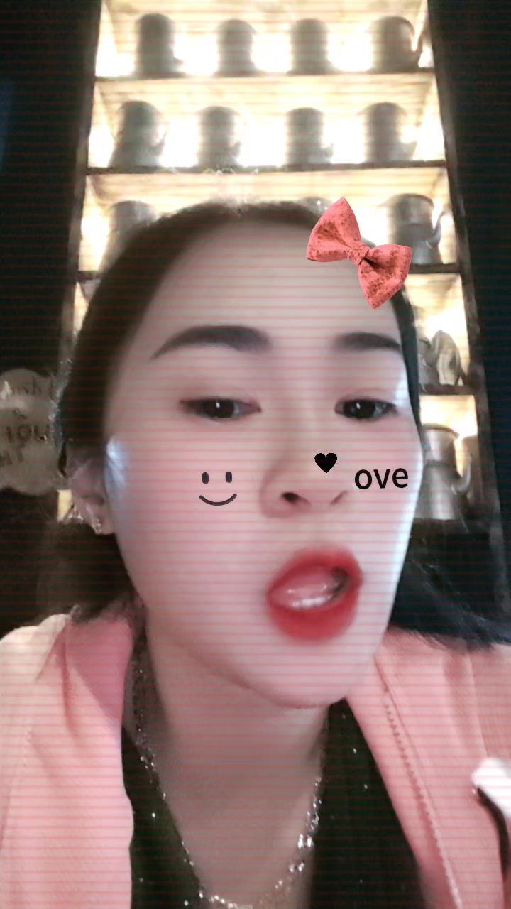 @Ho&agrave;ng Quy&ecirc;n