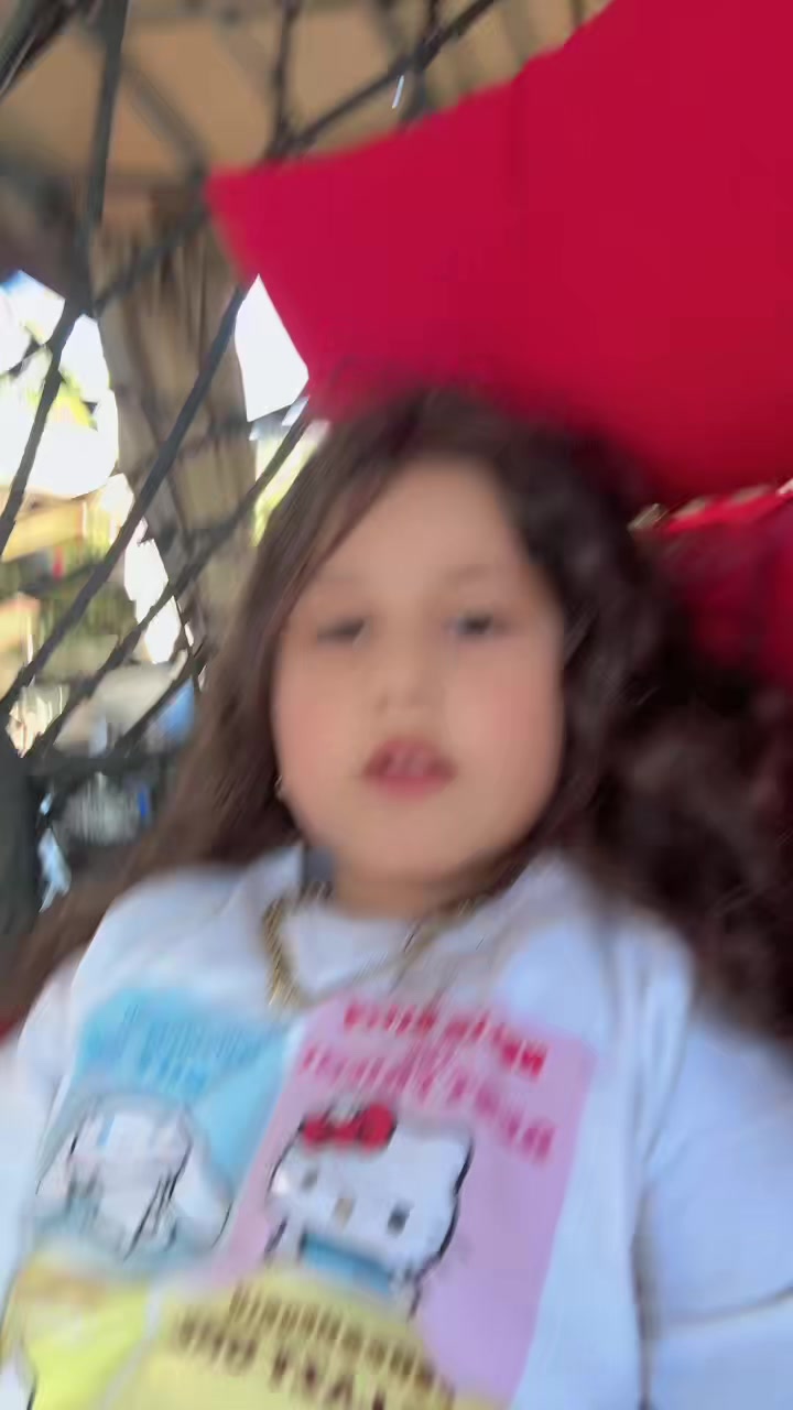 @Ema🩷🍒
