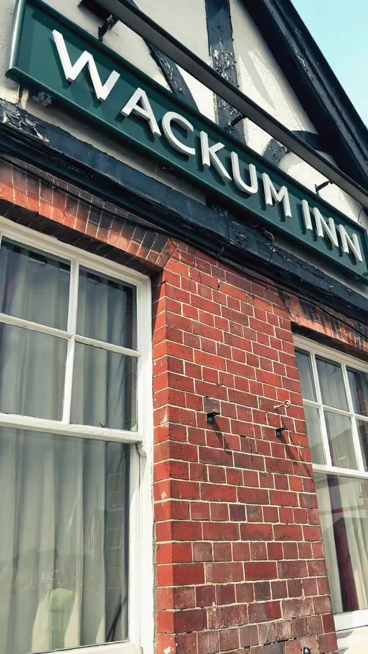 @Wackum_Inn