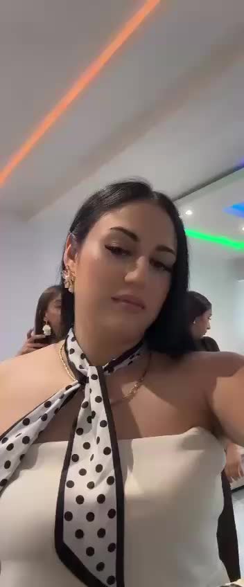 @Elisa de Salva