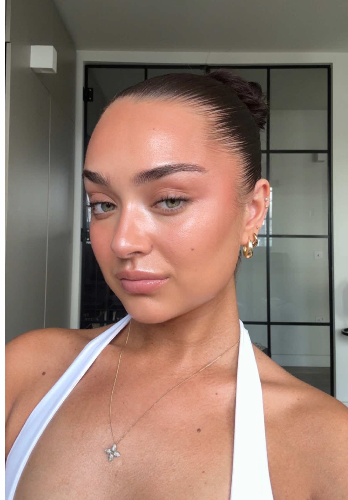@Ella
