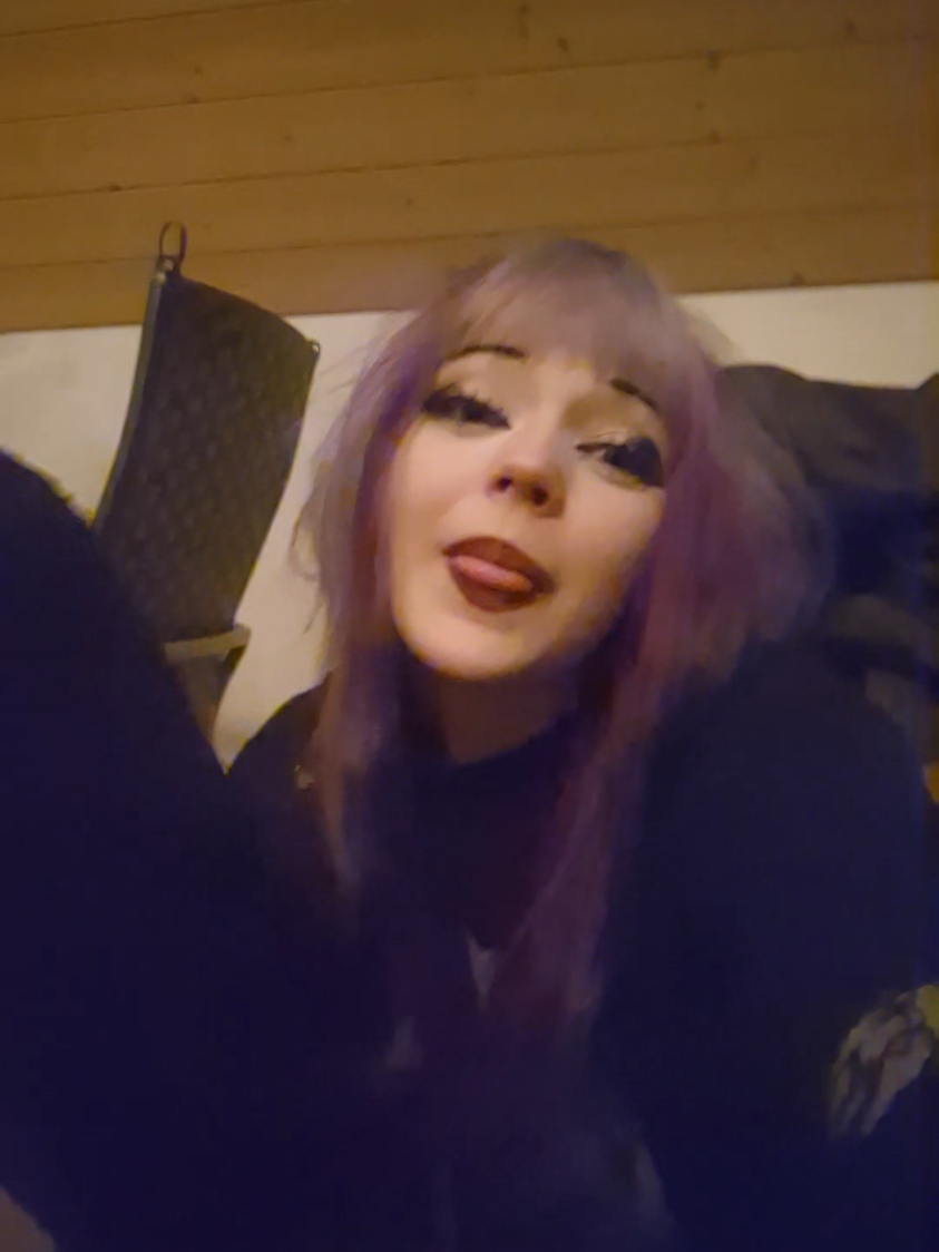 @Kiqki