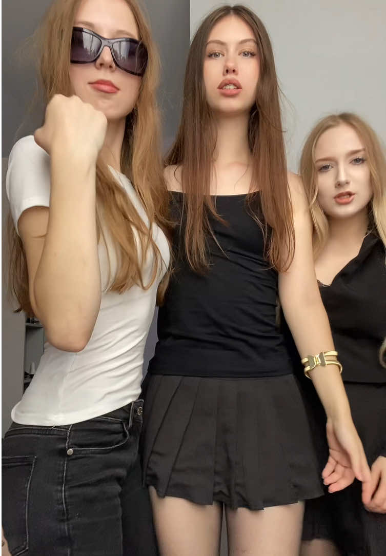 @CRISTALINOVA