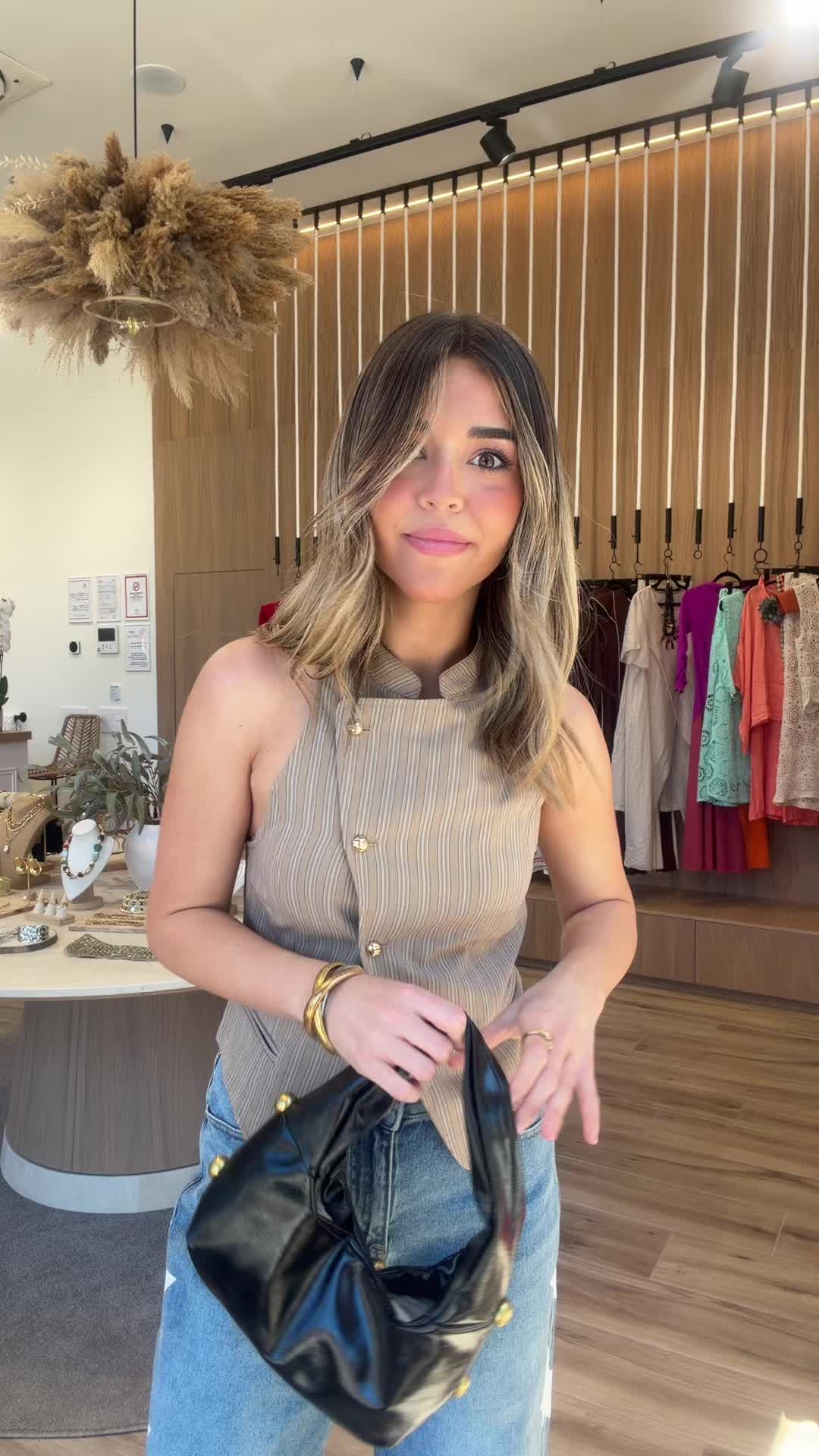 @bymartishop