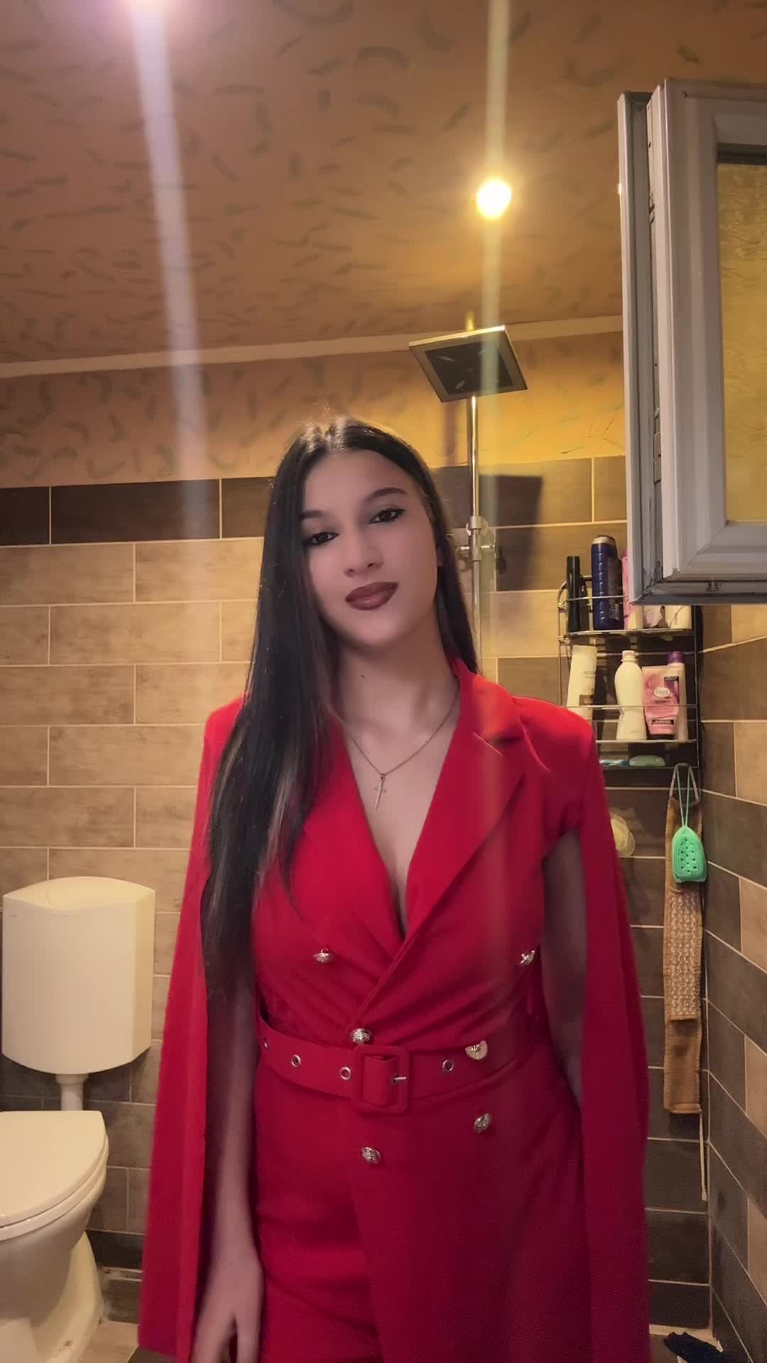 @🎀ℰ𝓁𝓋𝒾𝓇𝒶🎀