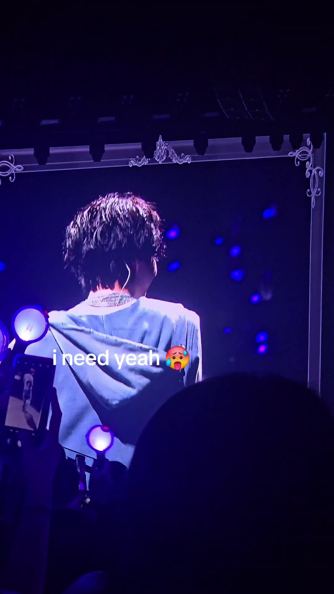 @RANDOM🦢