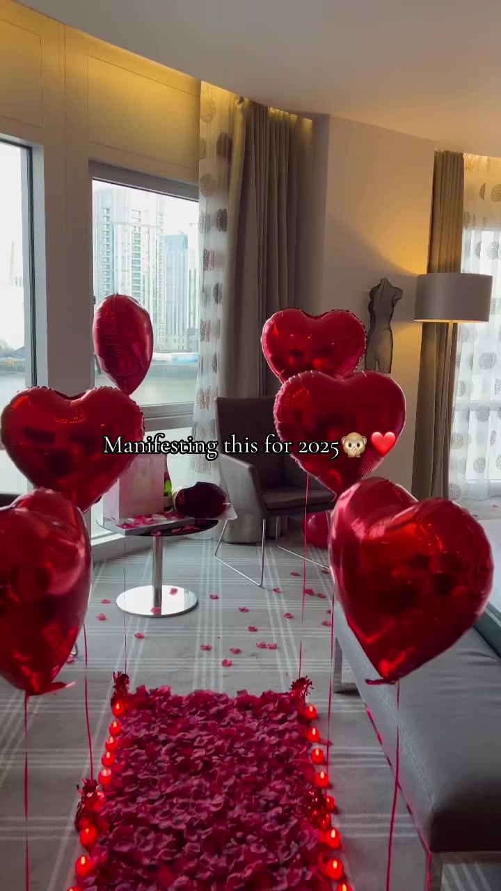 @littleballoonscompany ♛