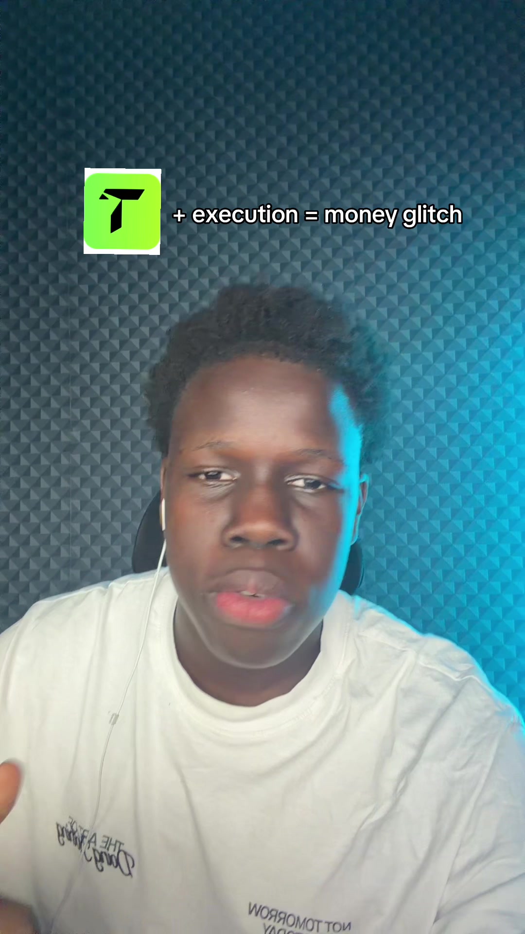 @Mo.