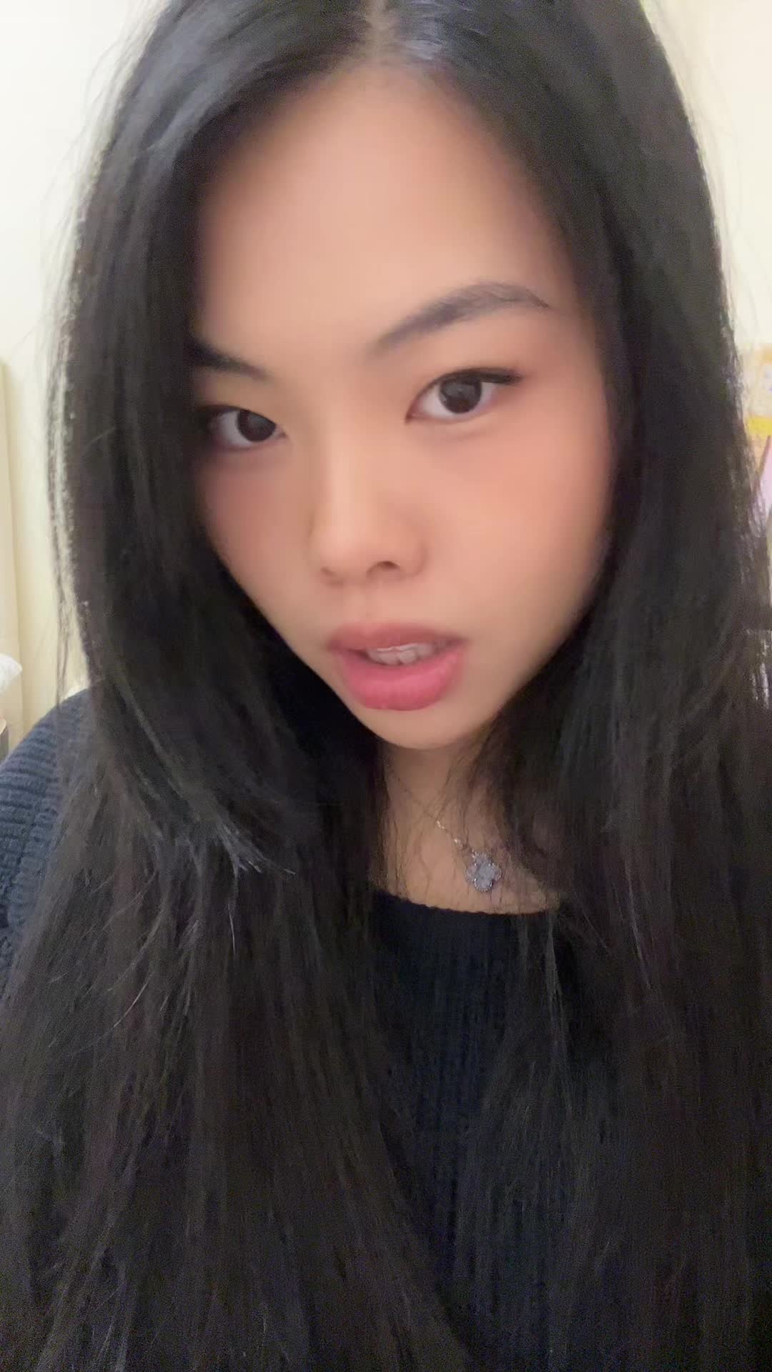 @meninawang