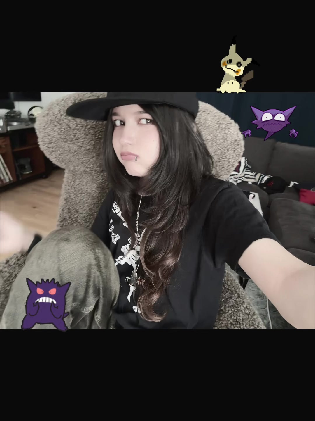 @:o