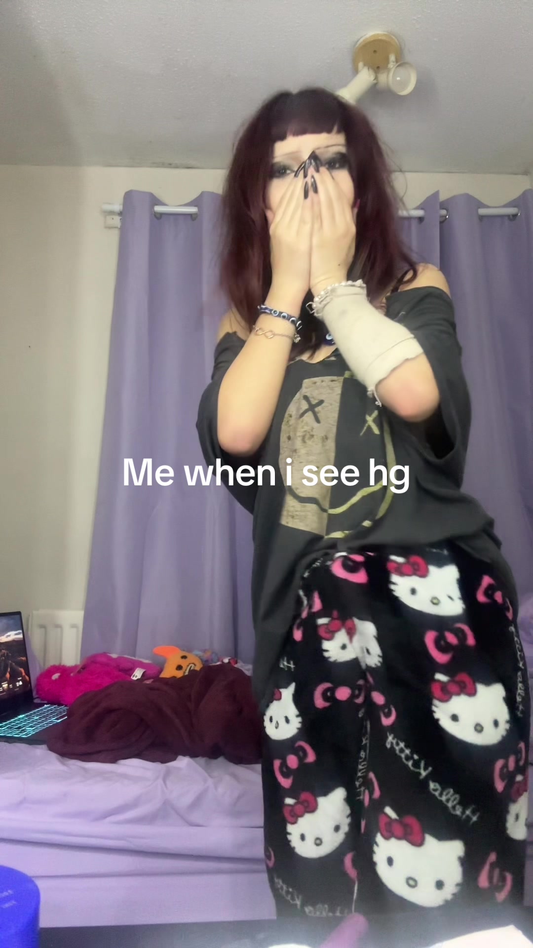 @Meg🦇