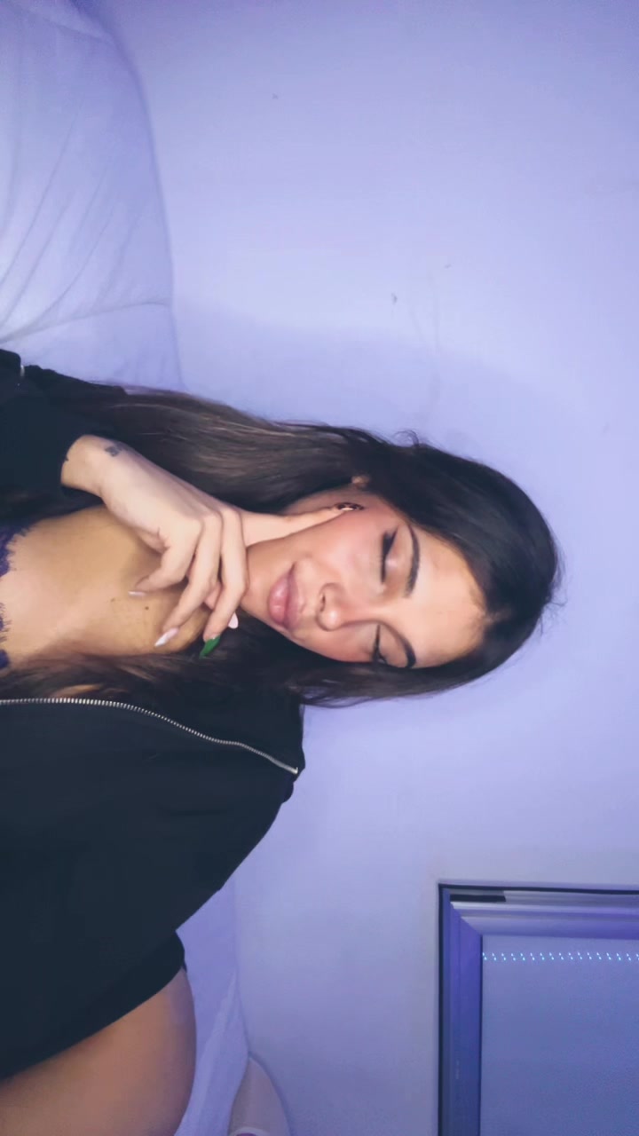 @TrianaaAmayaa