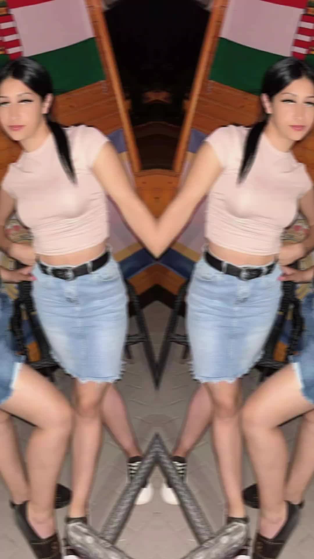 @Mònika