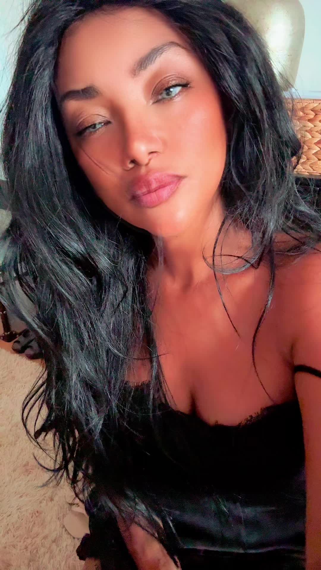 @Re🦋