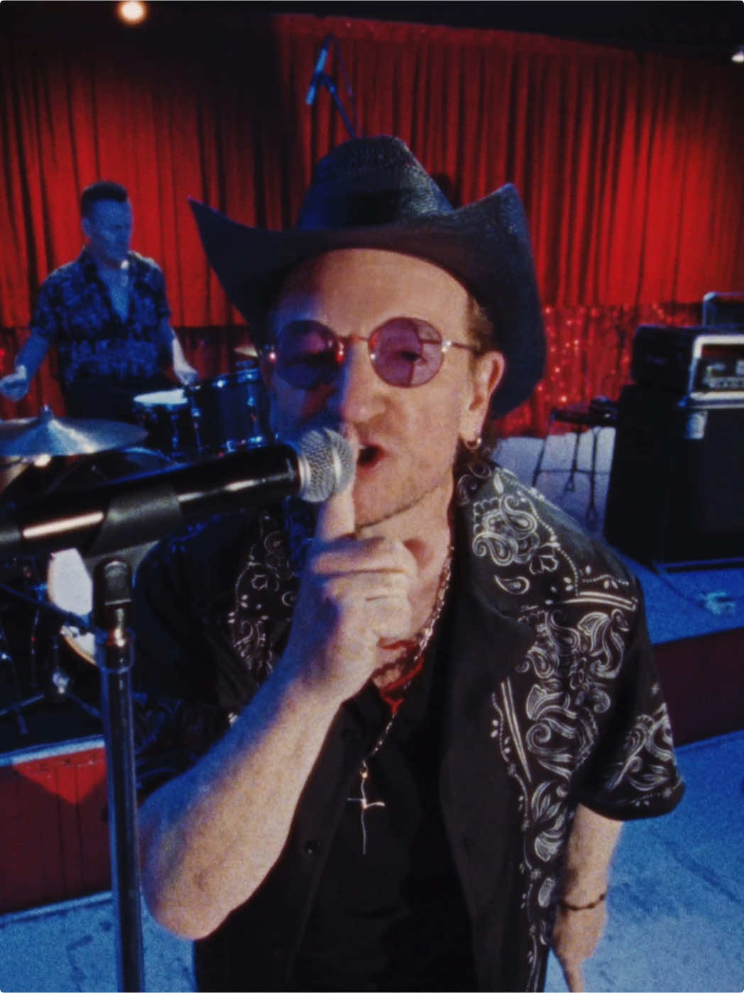 @U2