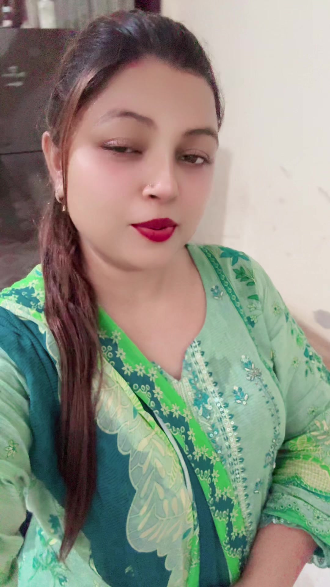 @Victoria sister's