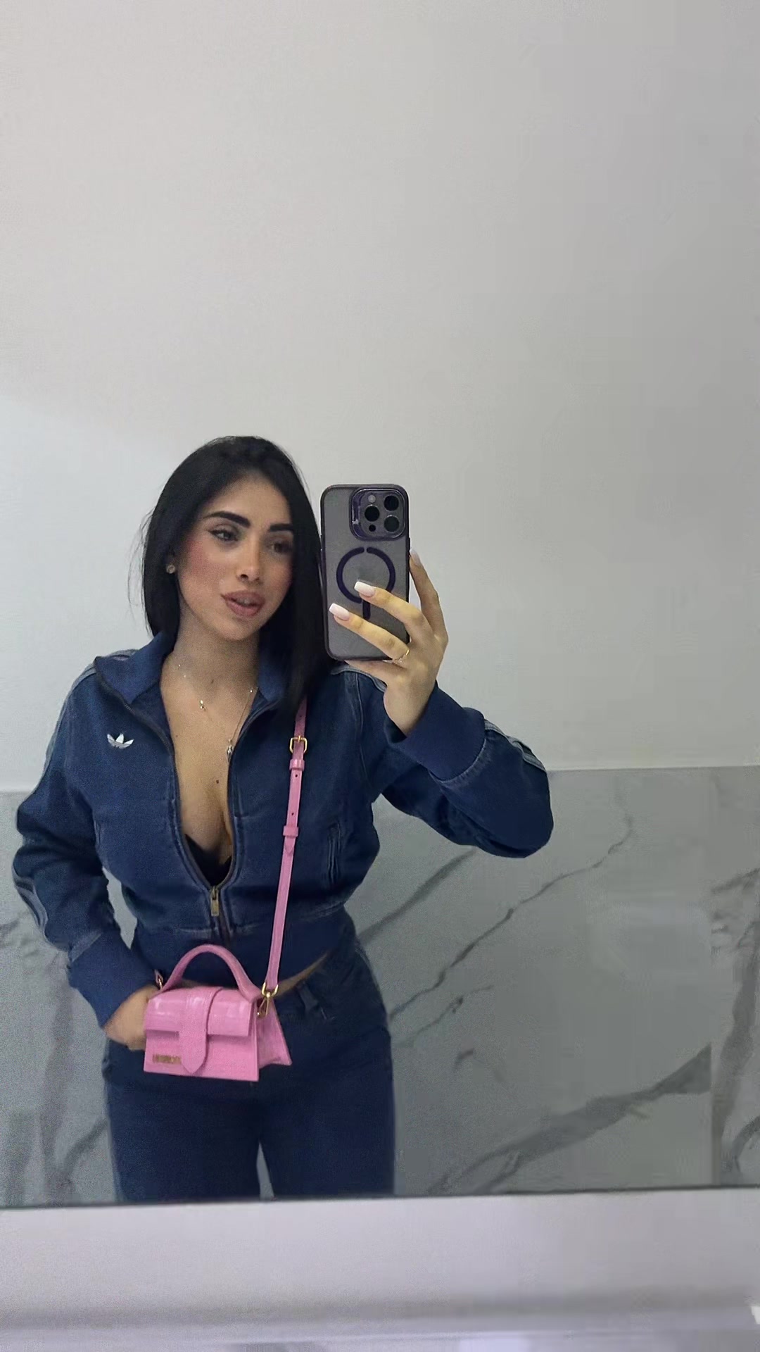@noemy🍒🌹🌺