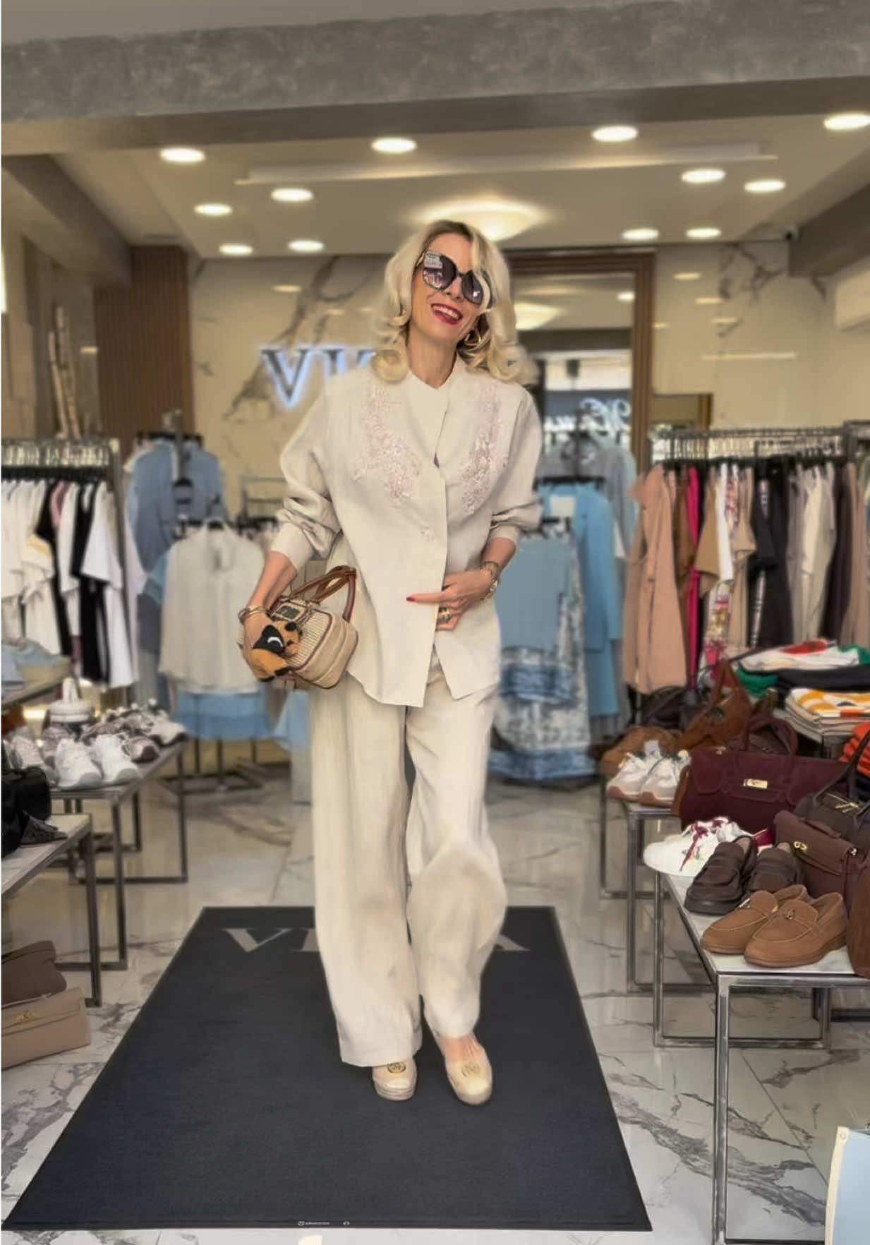 @ViziaStore