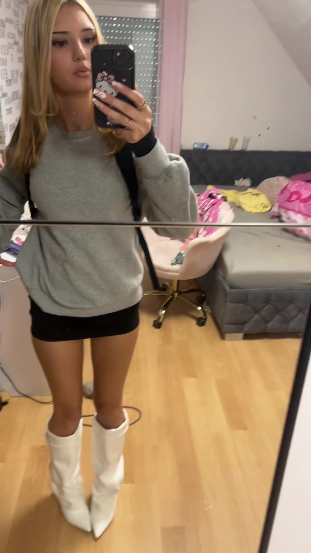 @ℳ