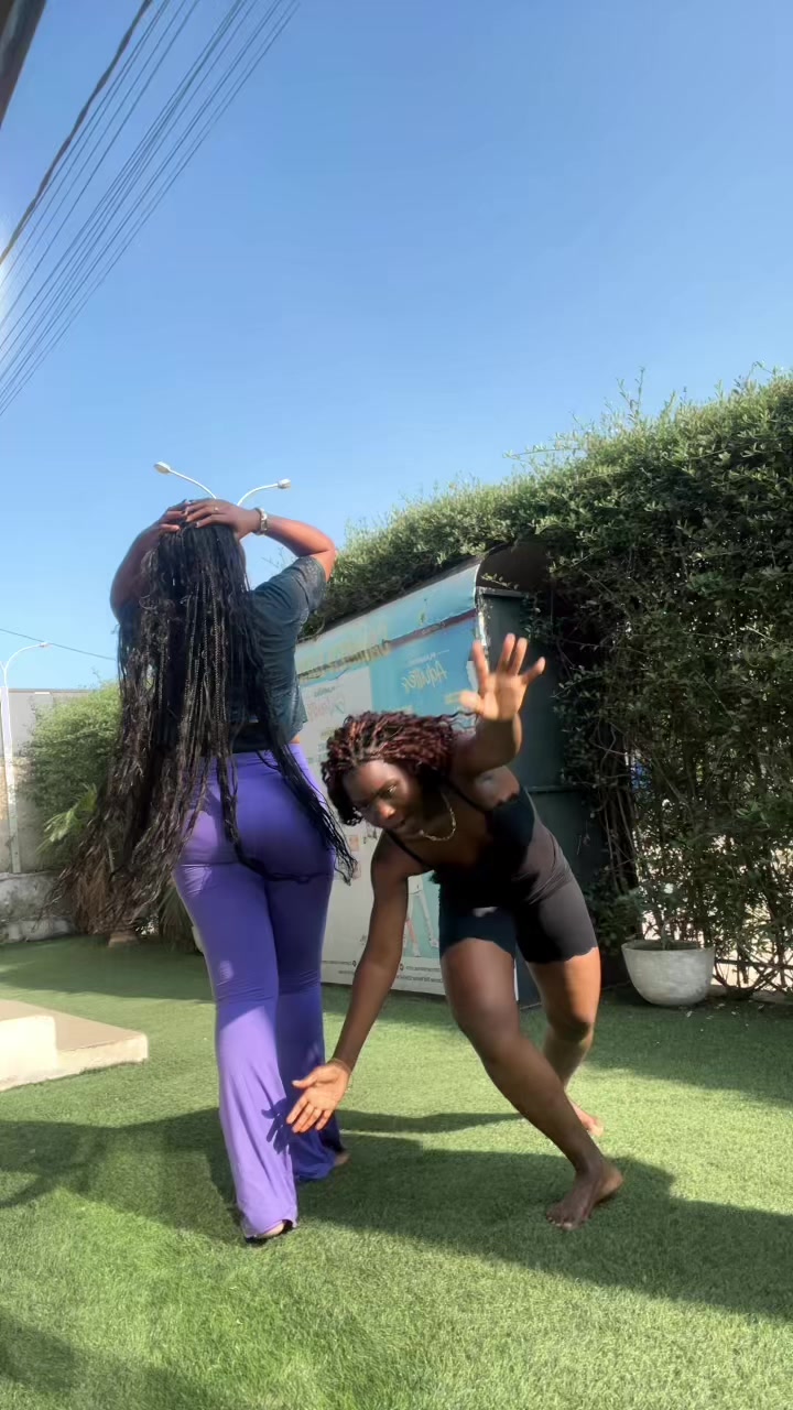 @Christelle Miller💜🇫🇷🇹🇬