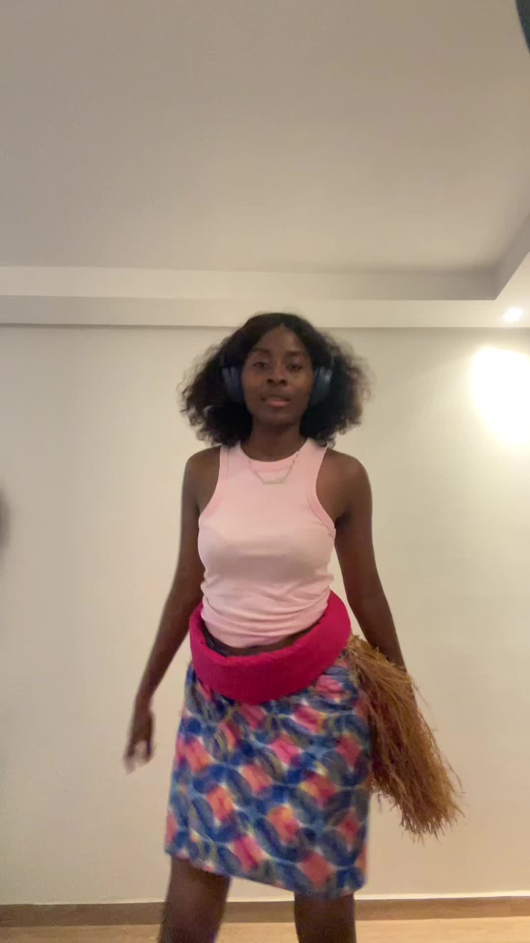 @Esther Karmen 🌺