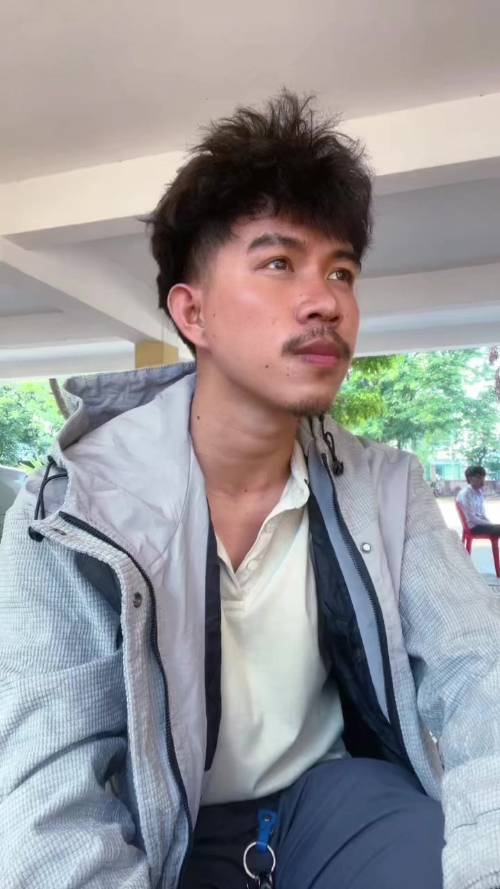 @អាទ្រី💇🏼♂️🧍🏻♂️❤️🩹