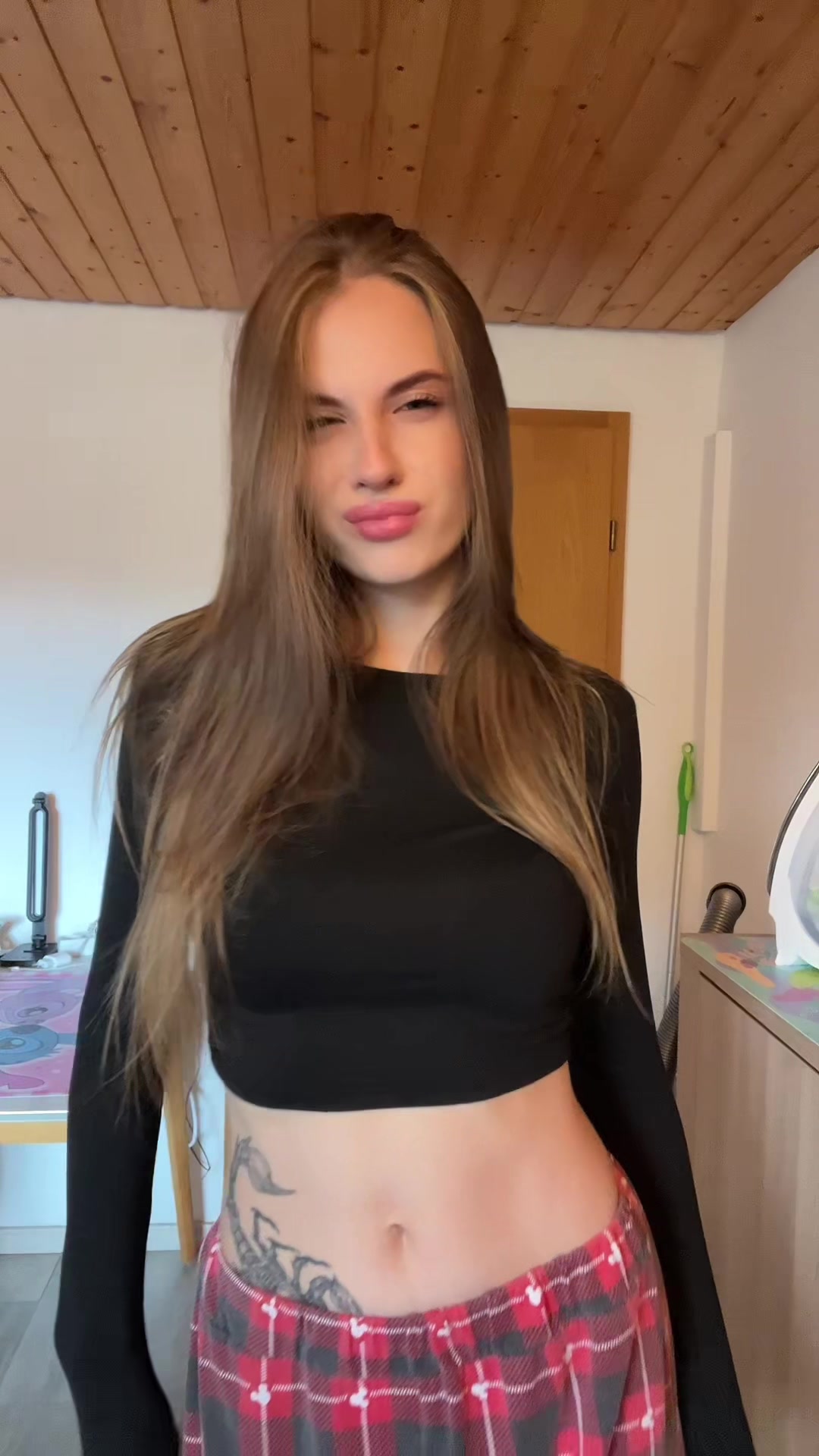 @МАТЬ