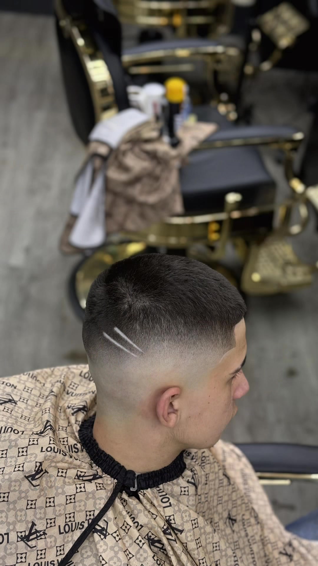 @Lin's Barbershop stalham