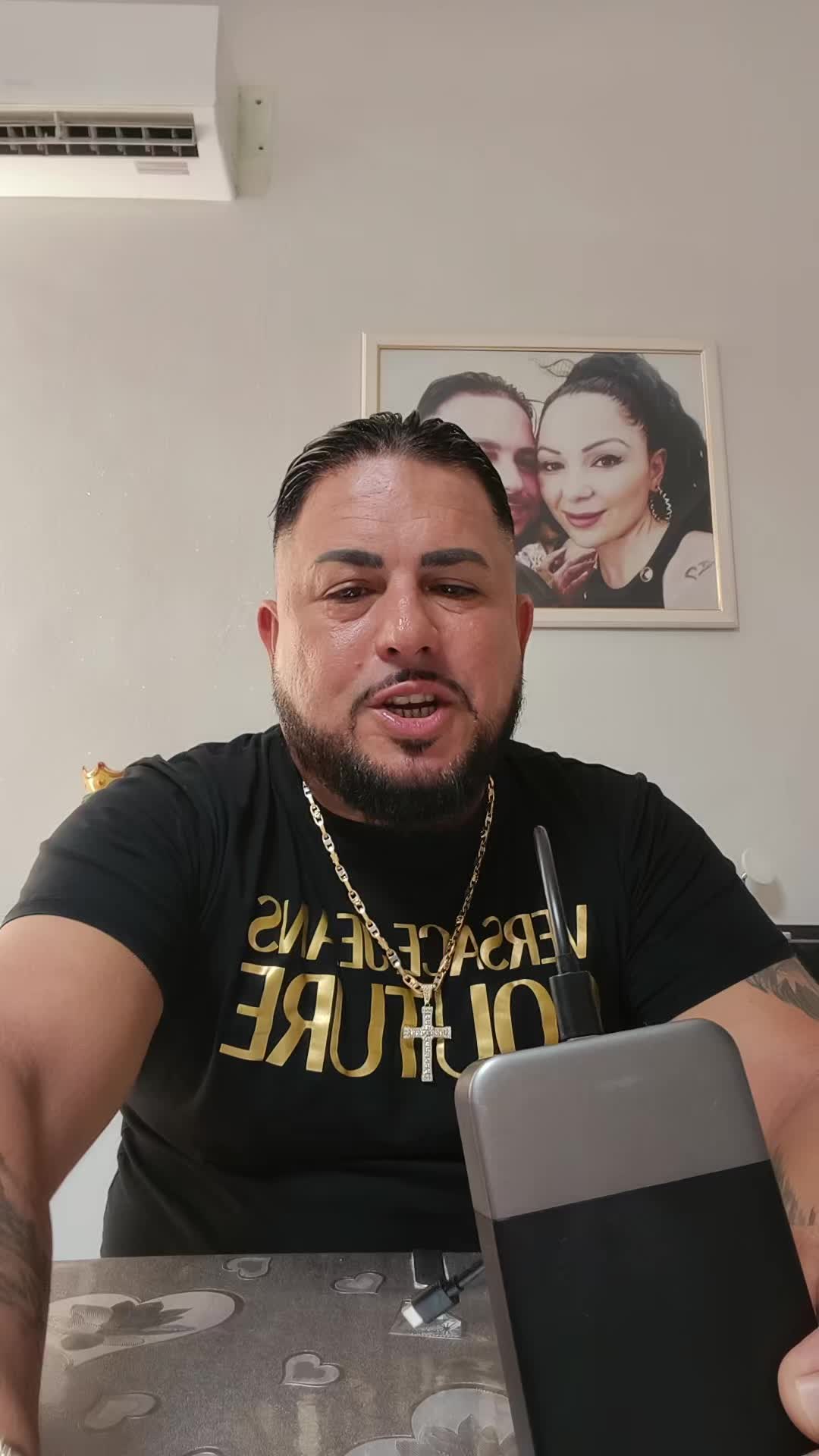 @santoLeonardi