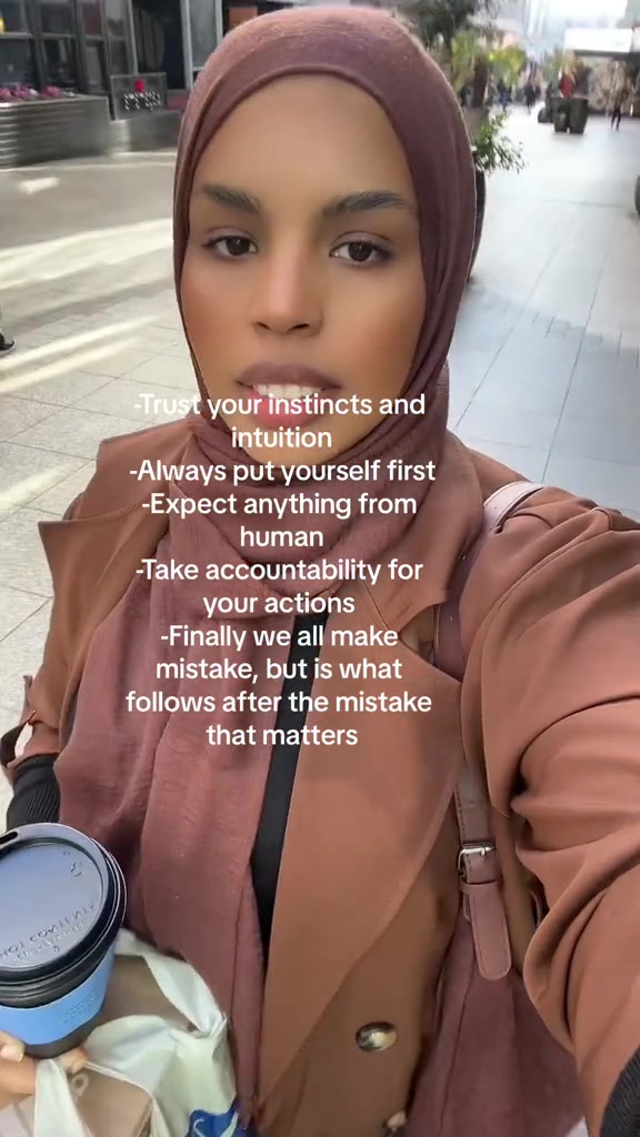 @Aisha🧸