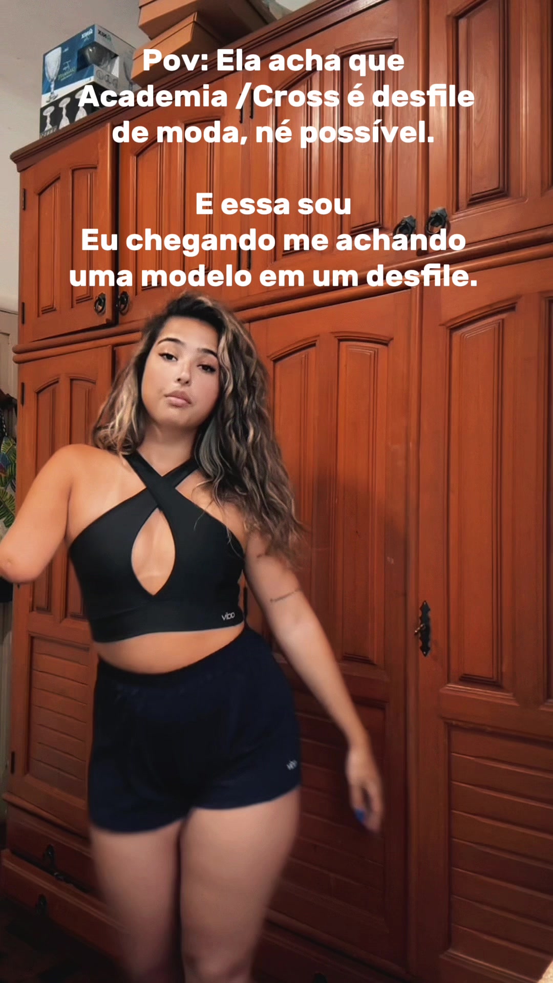 @juliavieeeira