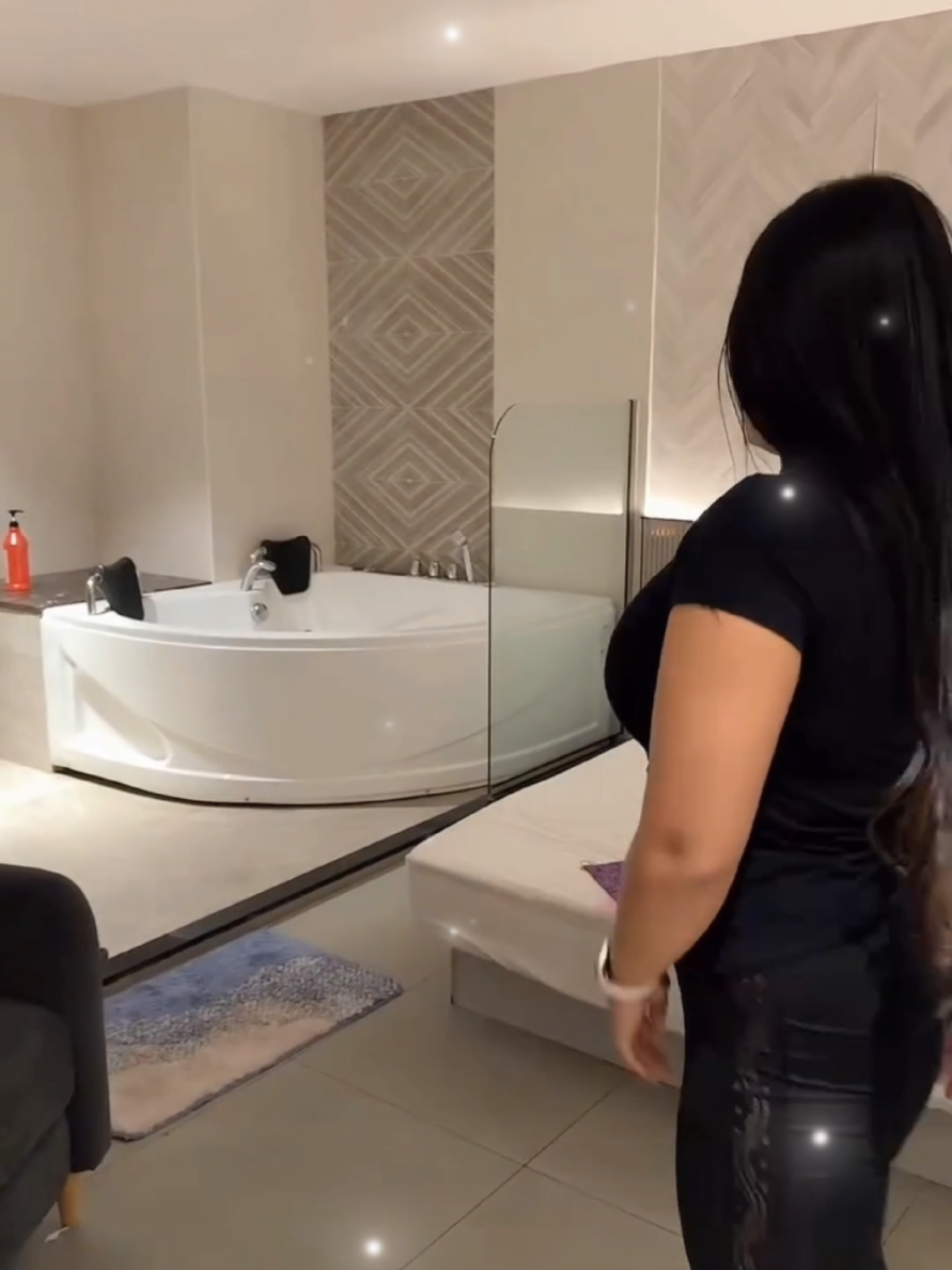@Sana_ Doha Qatar