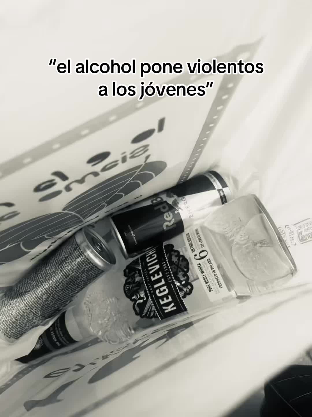 @𝓚𝓲𝓶𝓫𝓮𝓻𝓵𝔂