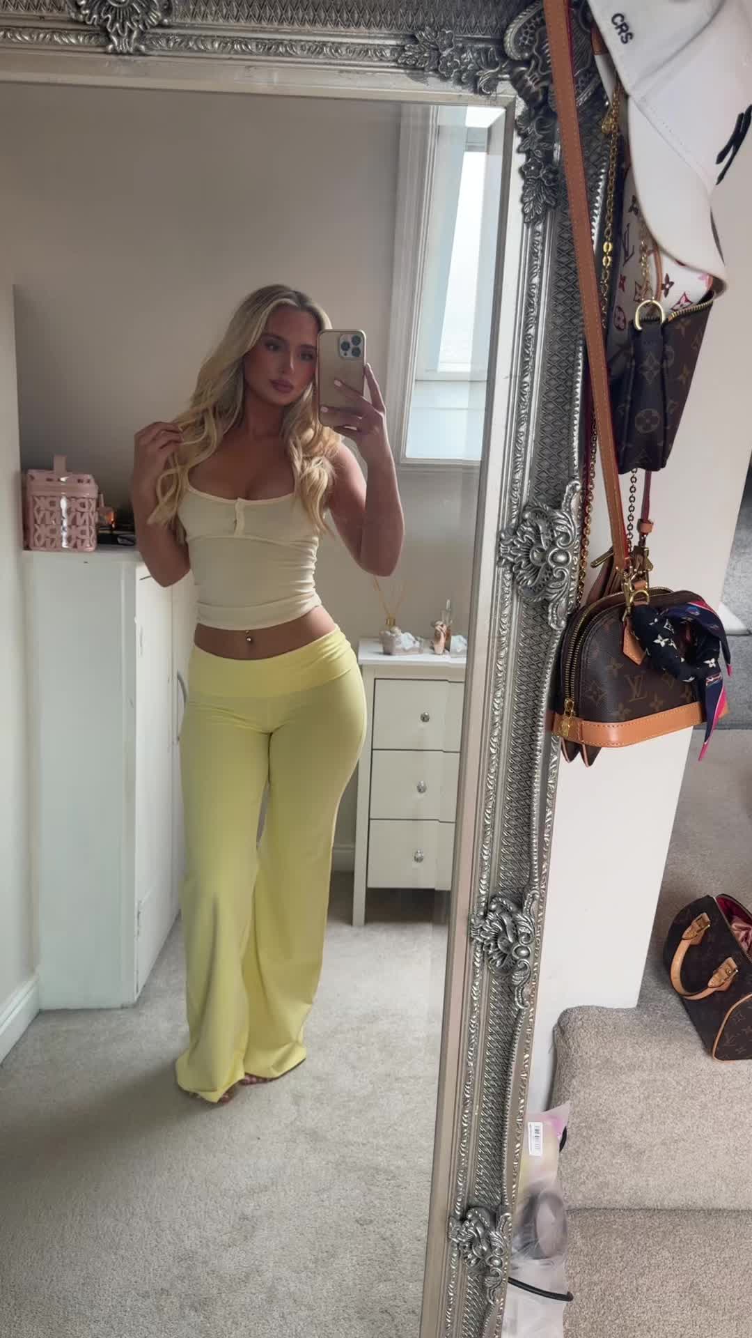 @Charleyswrld