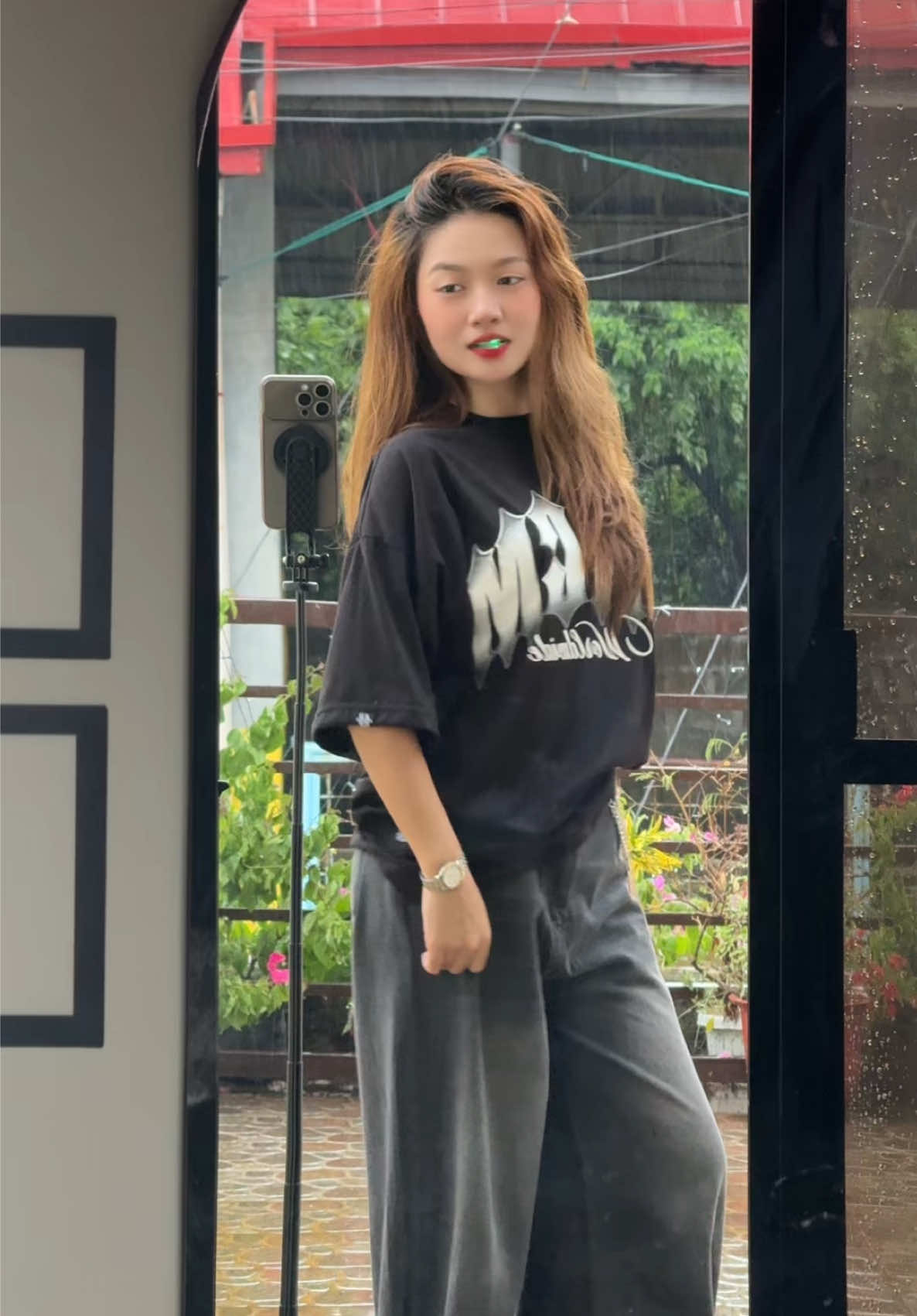 @umiilaw ang ngipin