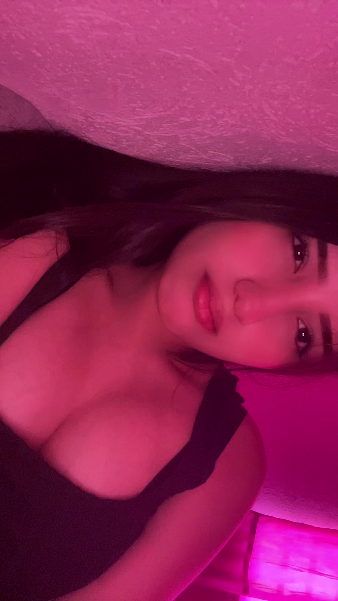 @🦗