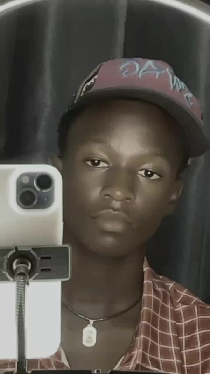 @DEESMILE 🤣🤣