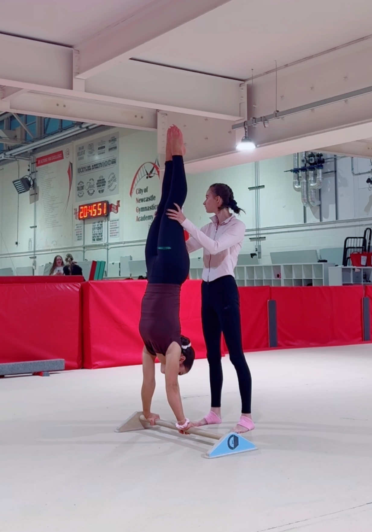 @emily_gymnastz
