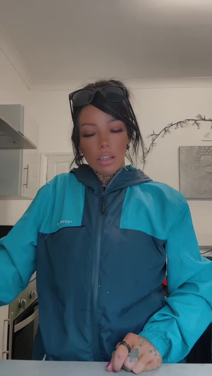 @HailsworthGetto🌈