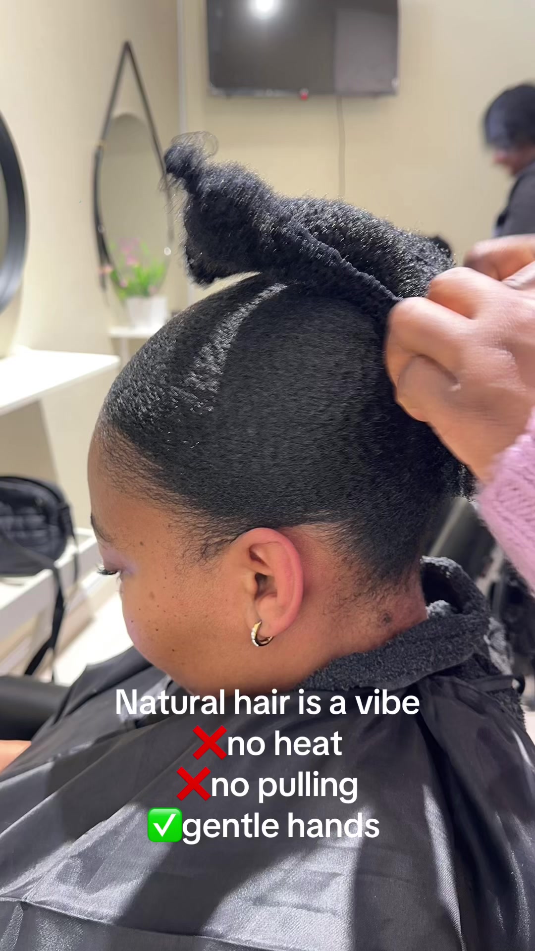 @lolanaturalhairbar