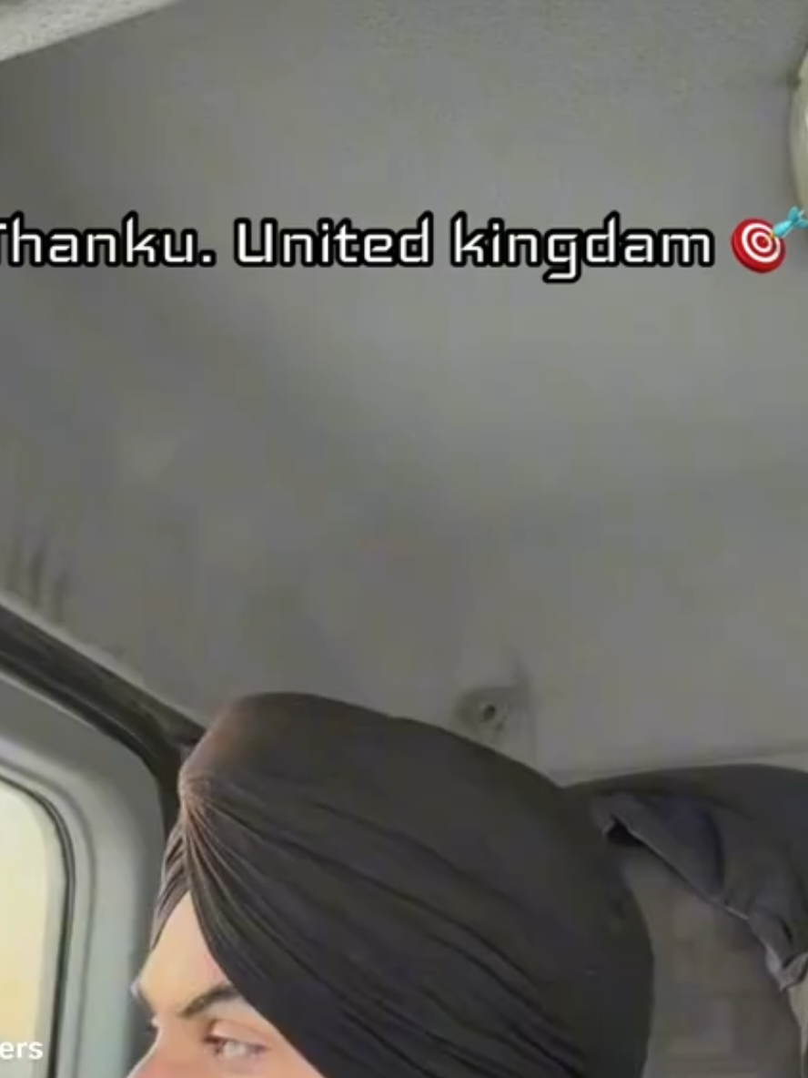 @𝐇𝐊