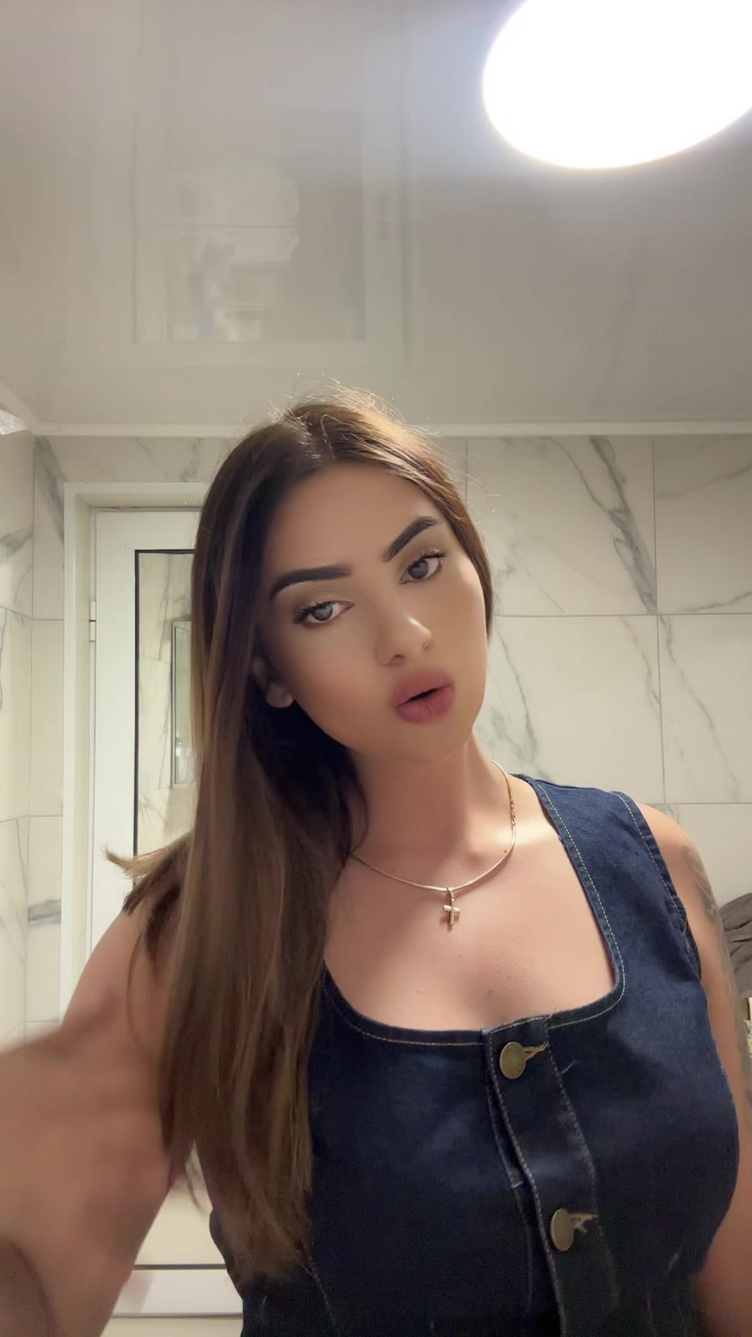 @1RW1