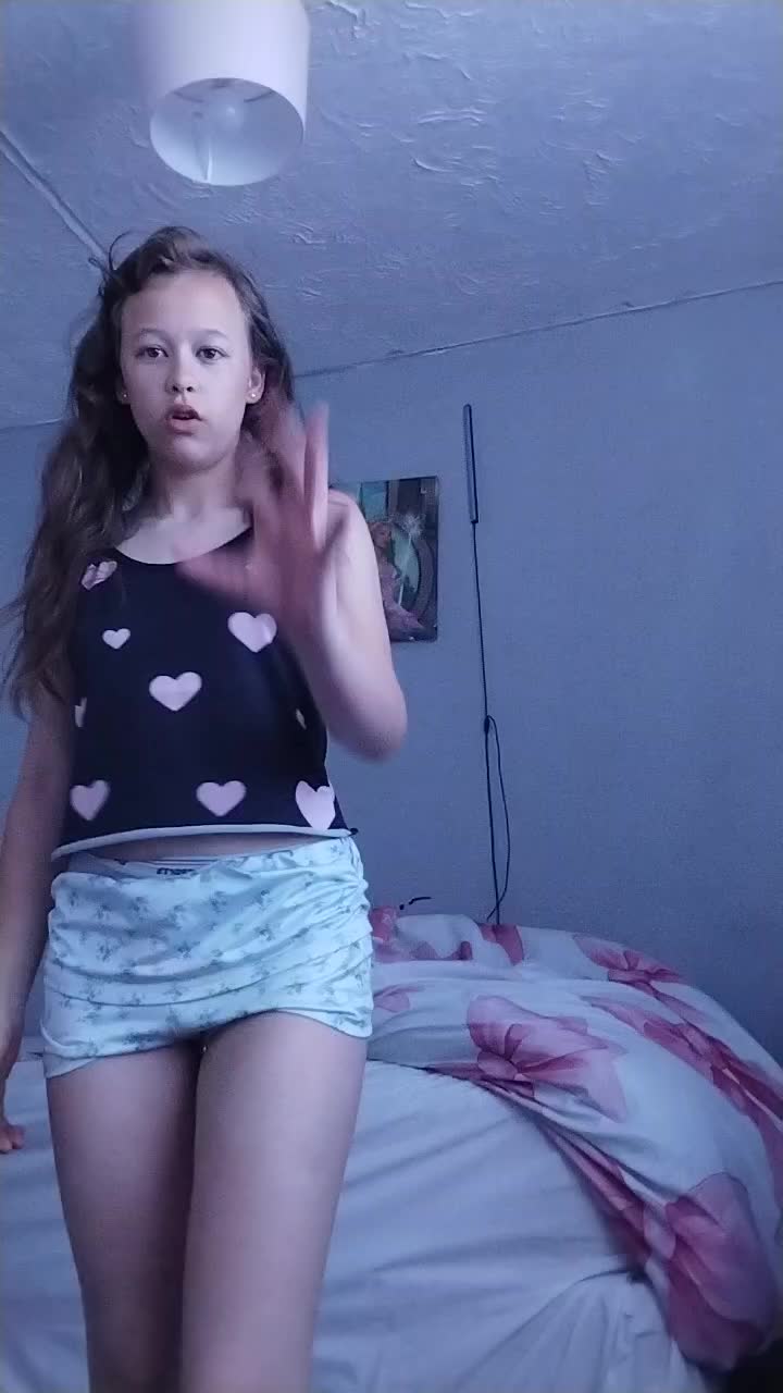 @hollie