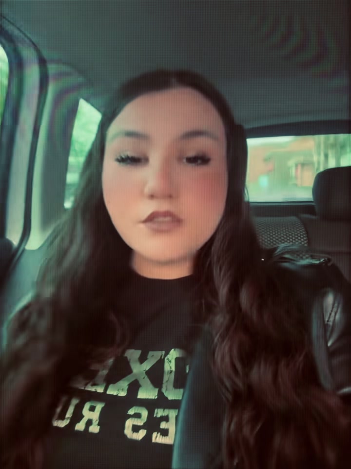 @Noemina🥀
